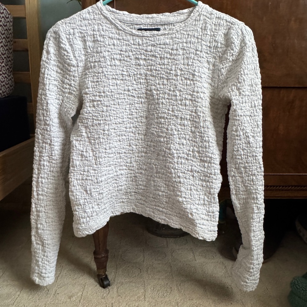 GAP Textured Long Sleeve Tee in White